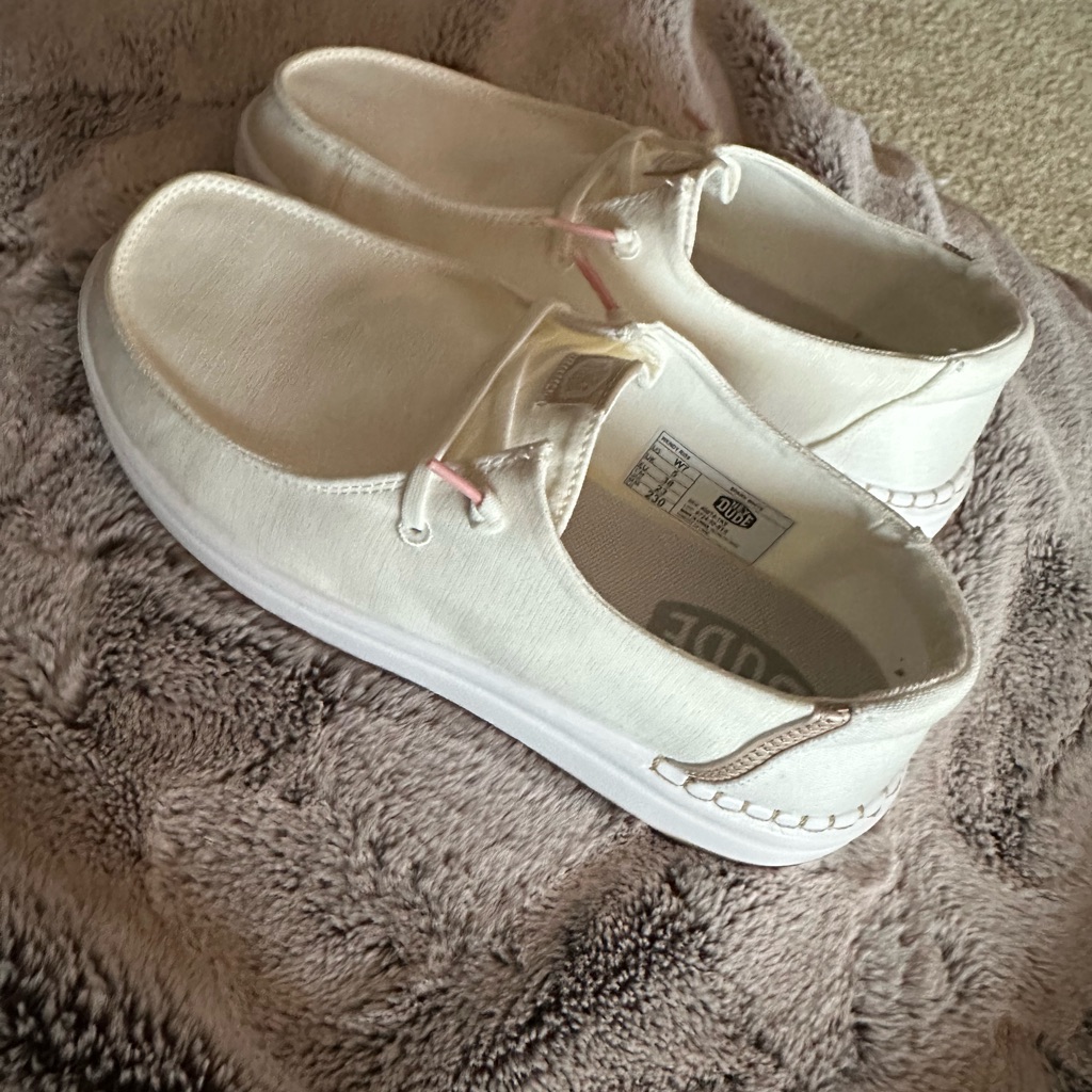 Women’s White Casual Shoe